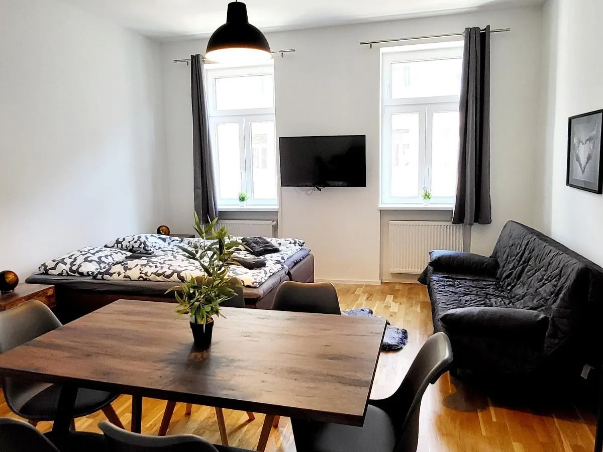 Sunny Apartment With 1 Balcony Βιέννη